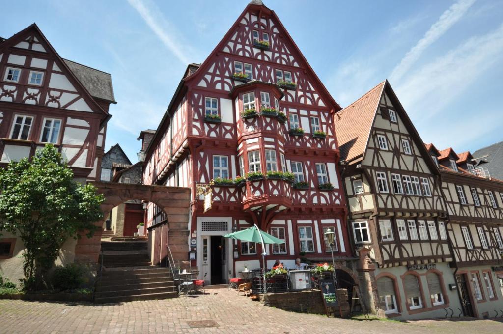Hotel Schmuckkaestchen Miltenberg Exterior foto