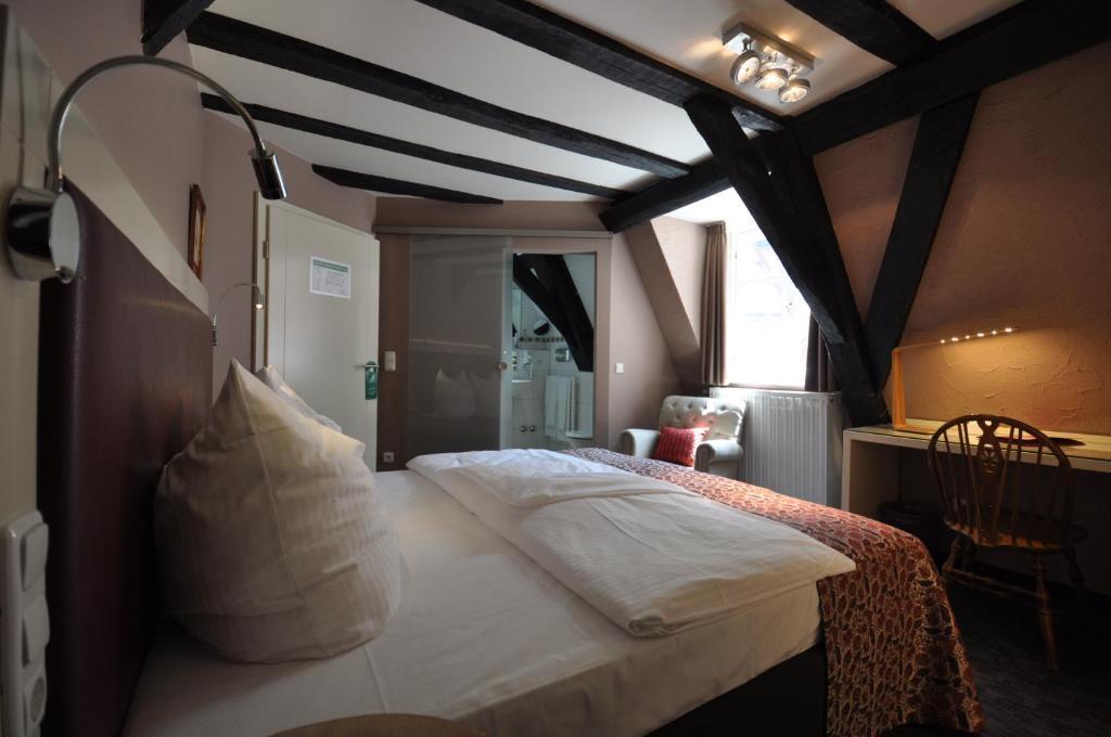 Hotel Schmuckkaestchen Miltenberg Habitación foto